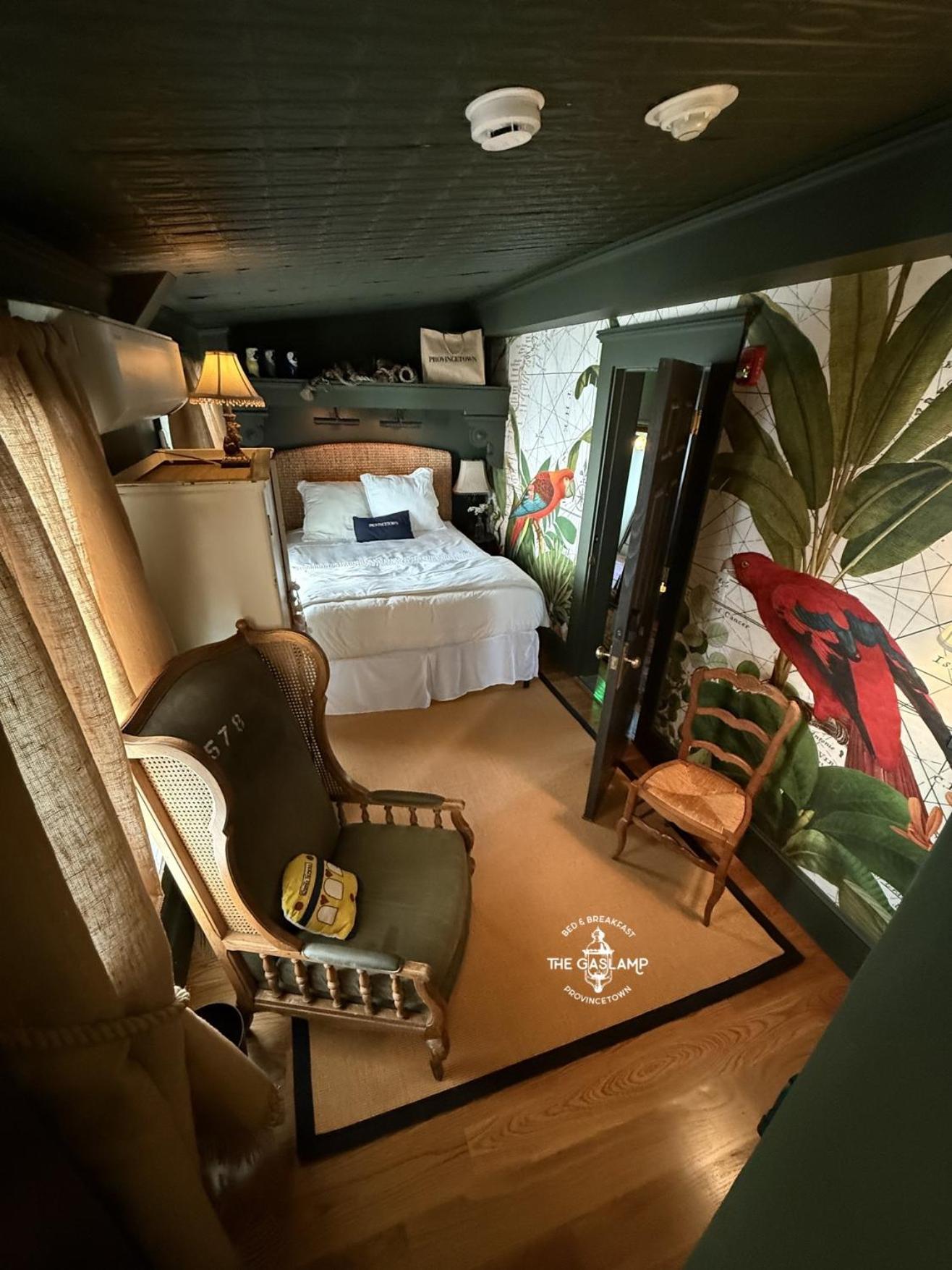 פרובינסטאון The Gaslamp Bed And Breakfast מראה חיצוני תמונה
